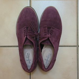 CLARKS Sharon Noel Oxford Ultimate Comfort Shoes